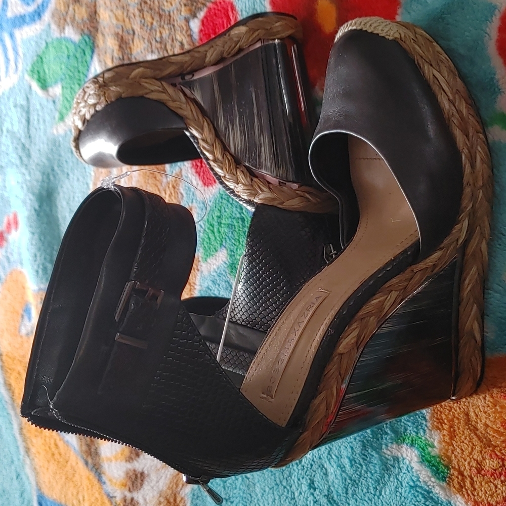 BCBG Wedges